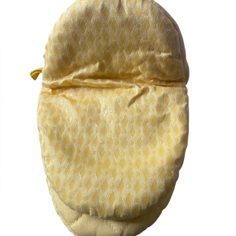 KitchenAid Yellow Mini Mitts - Picture 4 of 4